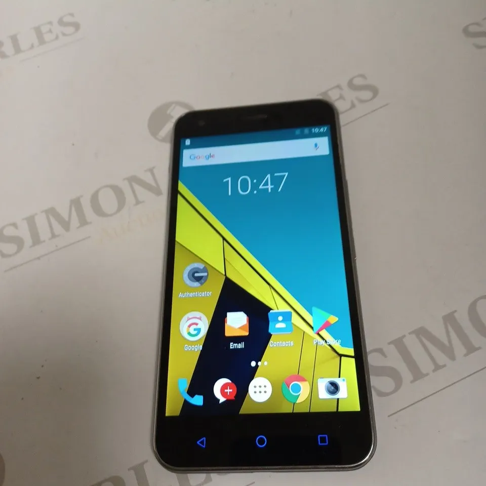 VODAFONE SMART PHONE 4G - NO MODEL 