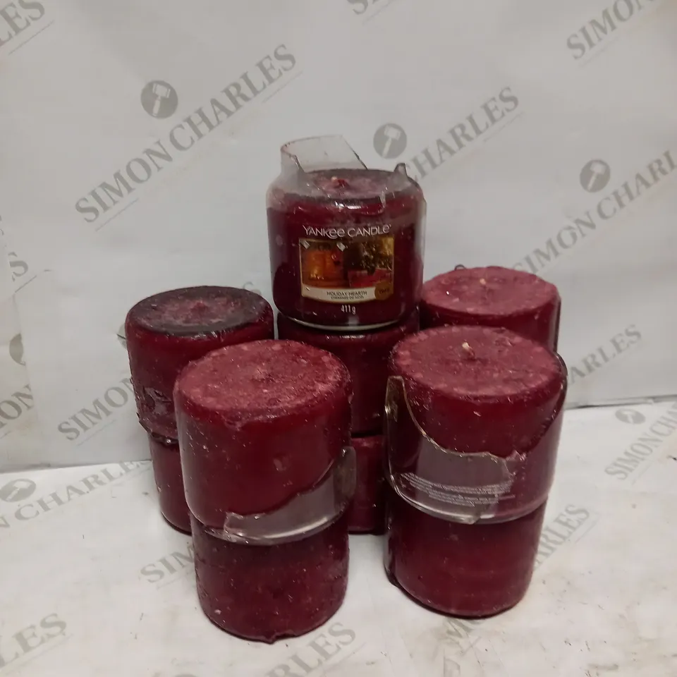 LOT OF 11 HOLIDAY HEARTH YANKEE CANDLES 