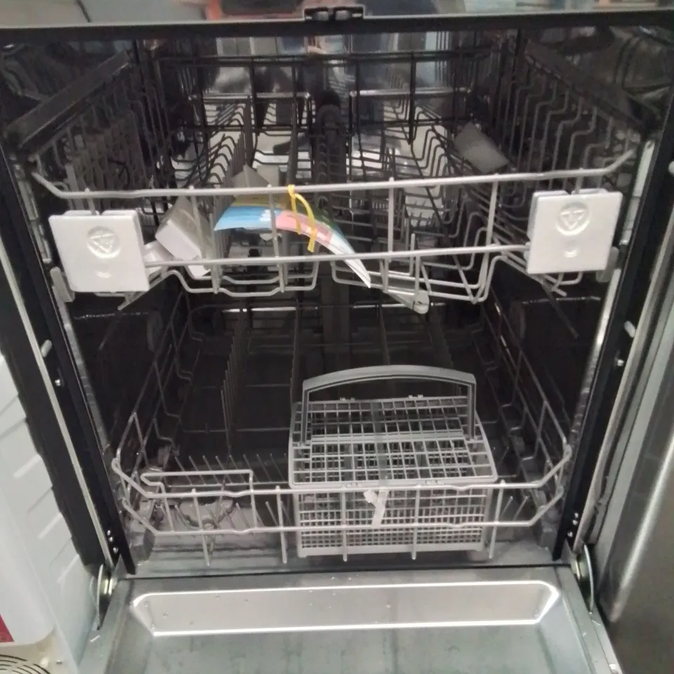 COMFEE FULLY INTEGRATED DISHWASHER - WHITE