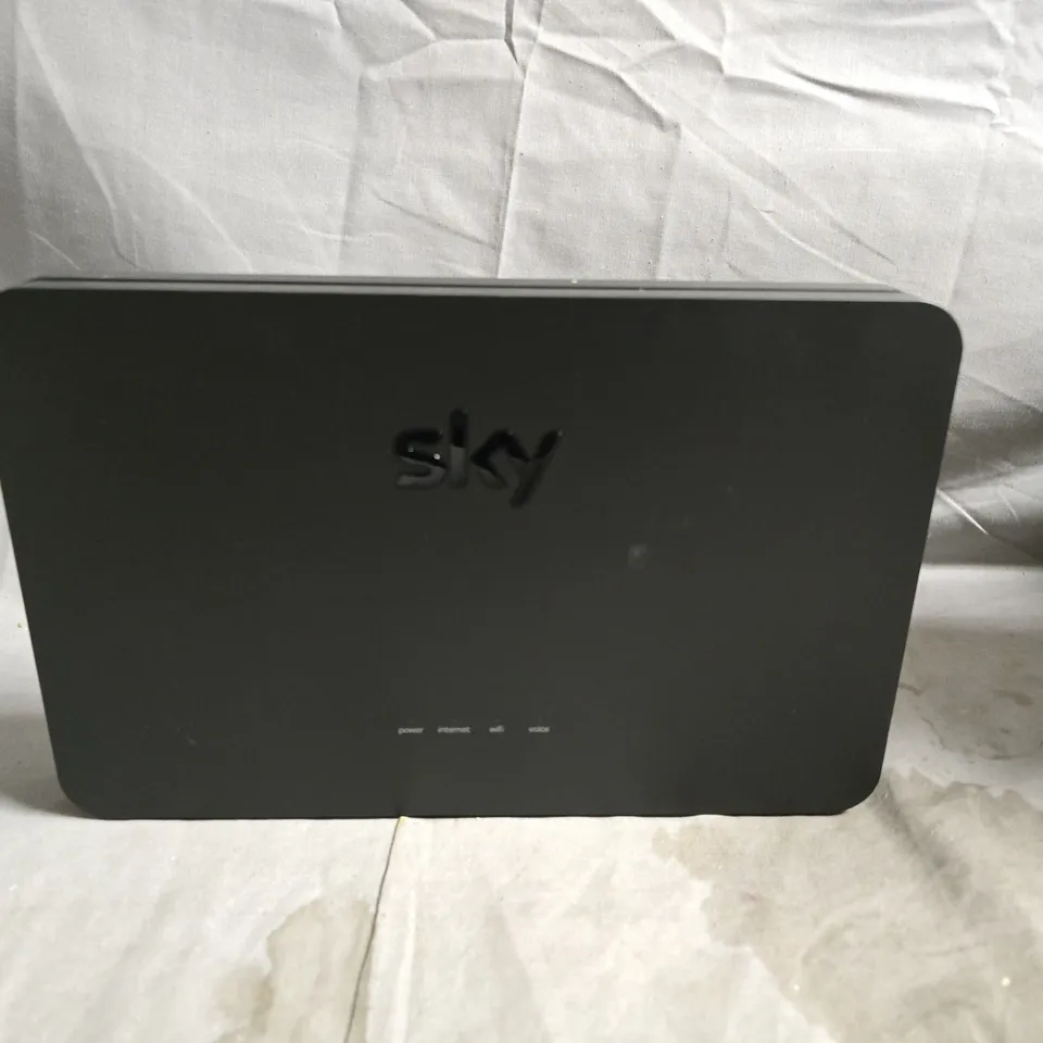 SKY BROADBAND ROUTER – BLACK