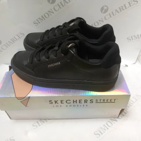 BOXED SKETCHERS STREET BLACK TRAINERS - SIZE 4