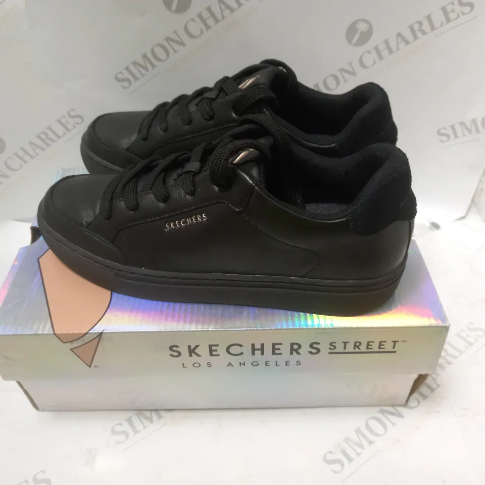 BOXED SKETCHERS STREET BLACK TRAINERS - SIZE 4