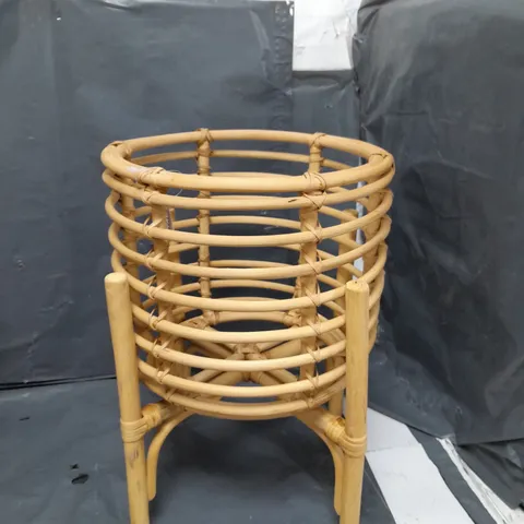 RATTAN STANDING PLANTER 