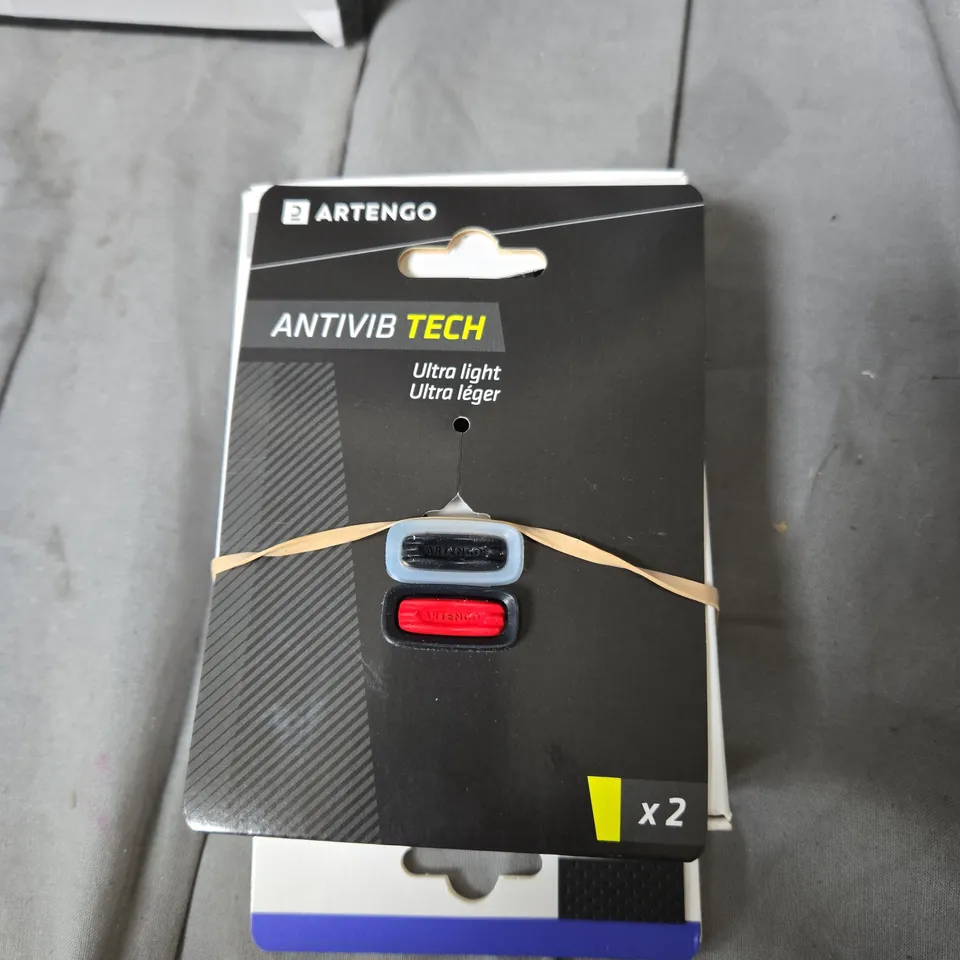 APPROXIMATELY 10 ASSORTED AUTOMOTIVE ITEMS AUTO HEATER FAN , CAR IMAGE SYSTEM AND ULTRA LIGHT