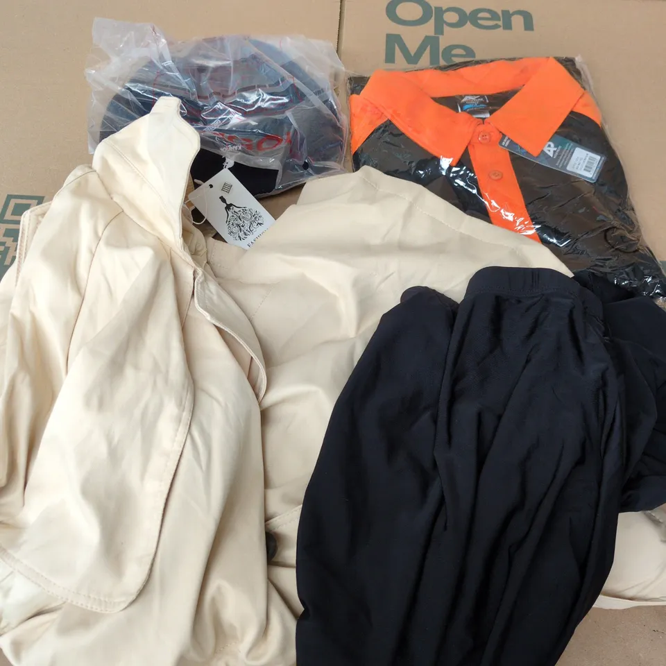 APPROXIMATELY 30 ASSORTED CLOTHING ITEMS IN VARIOUS SIZES, STYLES & COLOURS TO INCLUDE BRANDS SUCH AS FASHION, KANGOL, AUSSIE PACIFIC, ETC - COLLECTION ONLY
