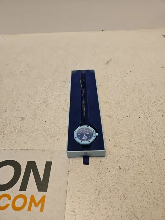Lot 1095: AUDEMARS PIGUIET X SWATCH ROYAL POP LAN BA WATCH IN BOX ...