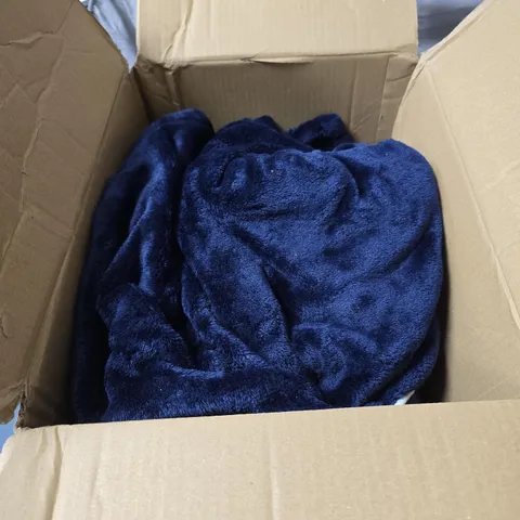 SARA BY SARA DAVIES SNUGGLY SHERPA HEATED THROW