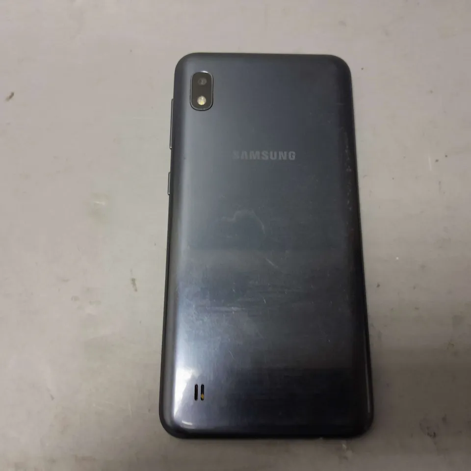 SAMSUNG GALAXY A10