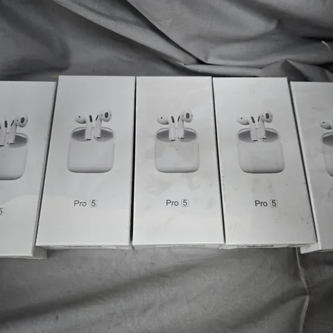 5 X SEALED PRO5 WIRELESS EARPHONES IN WHITE