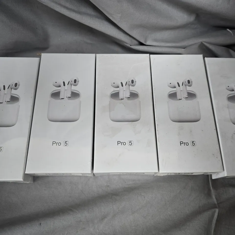 5 X SEALED PRO5 WIRELESS EARPHONES IN WHITE