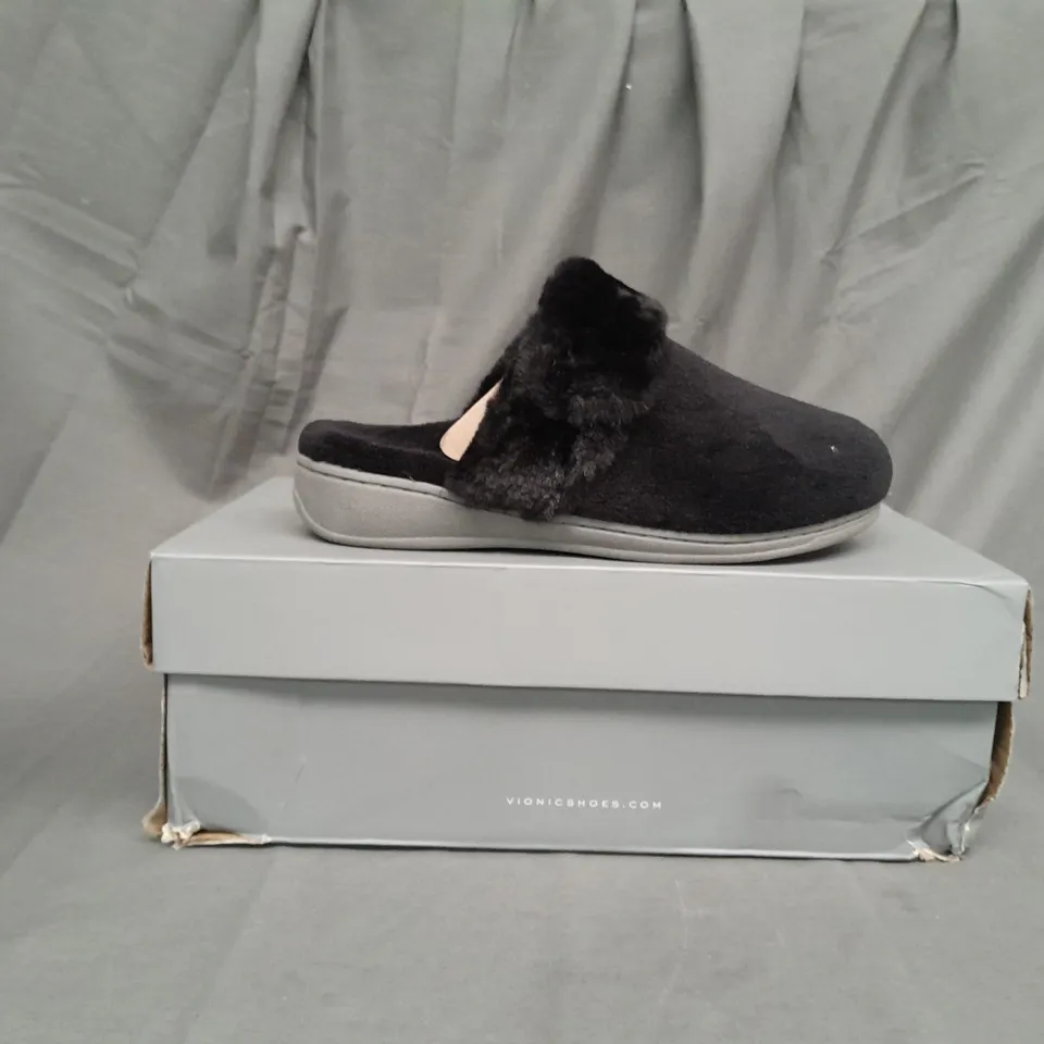 BOXED PAIR OF VIONIC MARIELLE SLIPPERS IN BLACK SIZE 3
