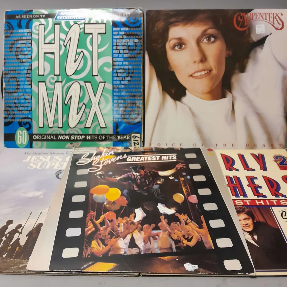 10 ASSORTED VINYL RECORDS TO INCLUDE BILLY JOEL AN INNOCENT MAN, CARPENTERS THE SINGLES, THE COASTERS ATLANTIC MASTERS, ETC