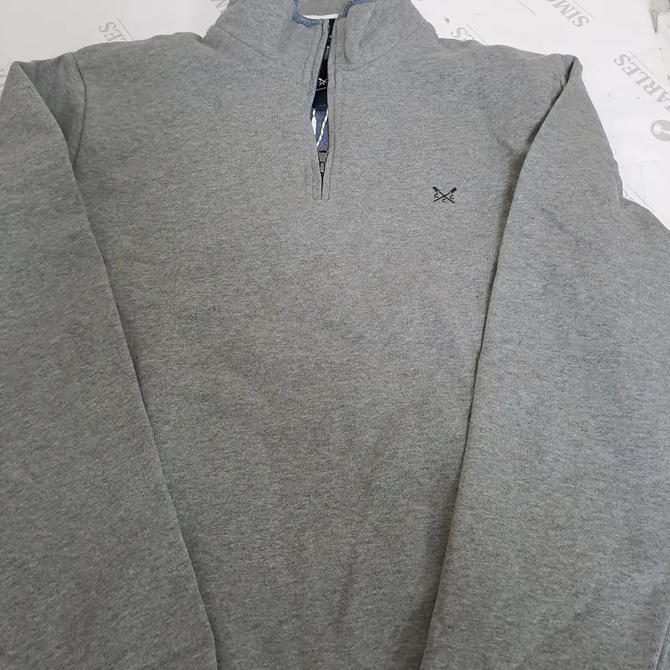 THE CREW CLOTHING COMPANY QUARTER ZIP IN GREY - XL