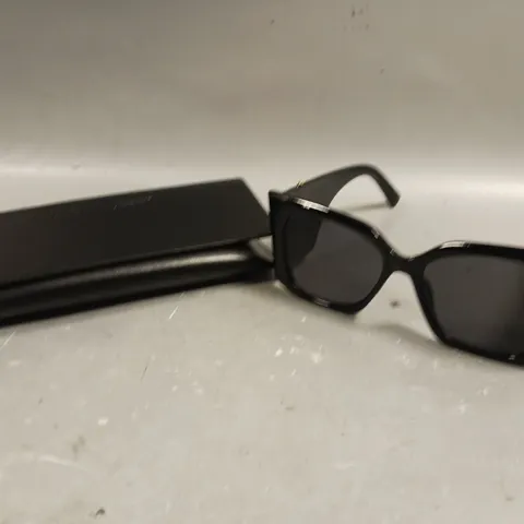 SAINT LAURENT LARGE BLACK FRAMED SUNGLASSES 