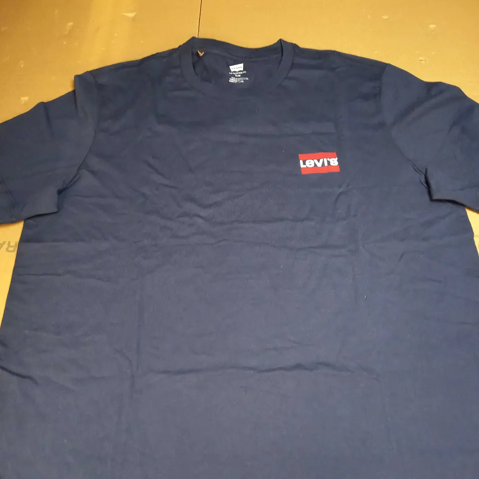 LEVIS LOGO T-SHIRT SIZE XL