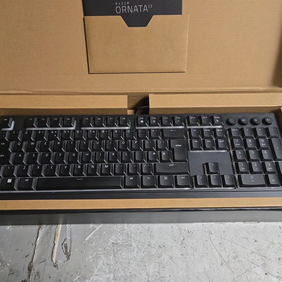 BOXED RAZER ORNATA V3 GAMING KEYBOARD 