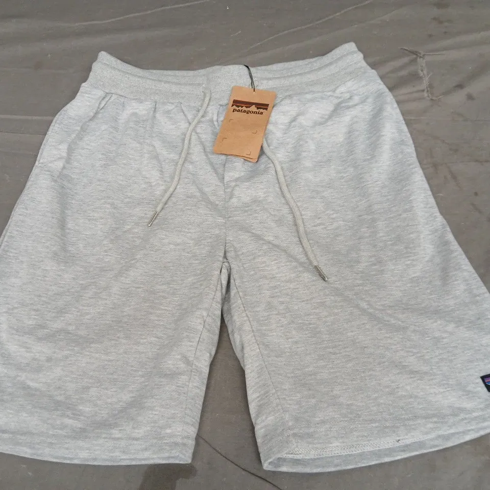 PATAGONIA GREY SHORTS - XL