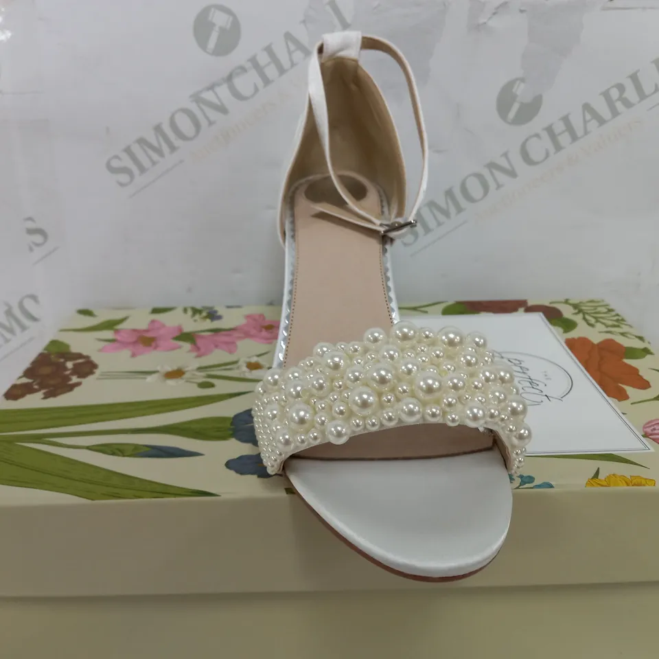 BOXED PAIR OF THE PERFECT BRIDAL COMPANY HIGH HEELS OPEN TOE SANDAL - SIZE EU 38