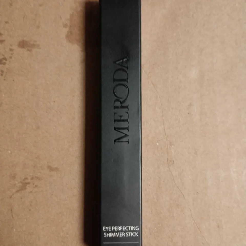 MERODA EYE PERFECTING SHIMMER STICK – 1.3G CHAMPAGNE