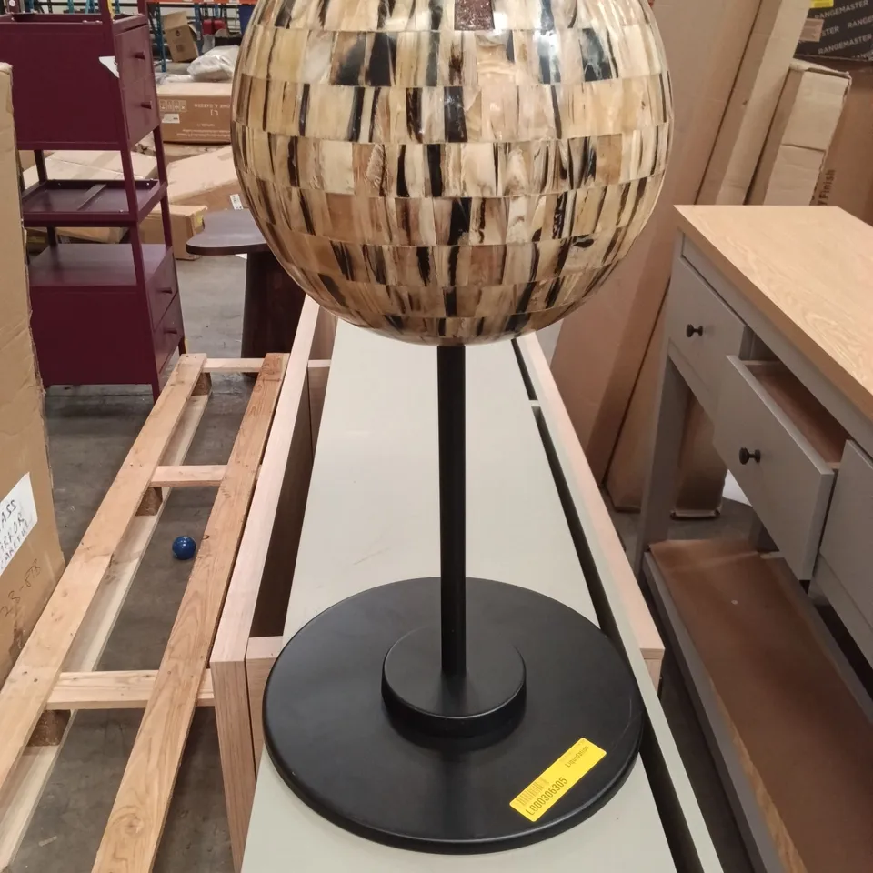 TABLE ORNAMENT 