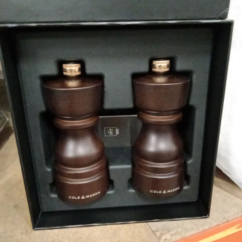 COLE AND MASON SALT AND PEPPER GRINDER