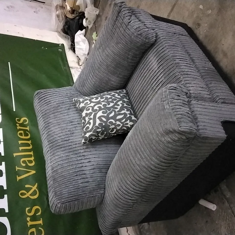 QUALITY DESIGNER BLACK/GREY FABRIC ARMCHAIR WITH PATTERNED CUSHION