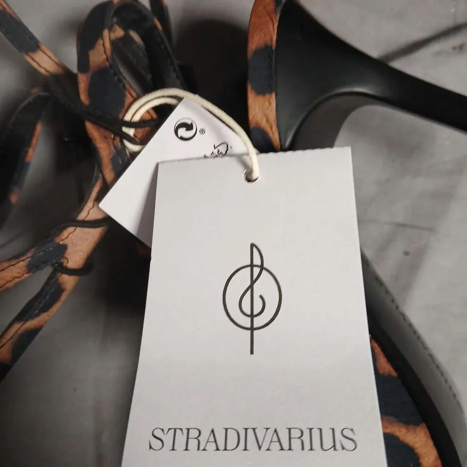 STRADIVARIUS LEOPARD PRINT HEELED SANDALS – SIZE EUR 37