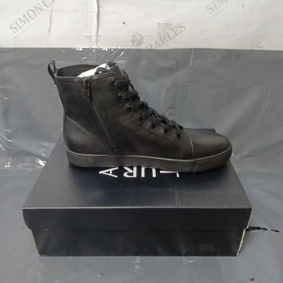 NATURALIZER LEATHER ANKLE BOOTS BLACK SIZE 6