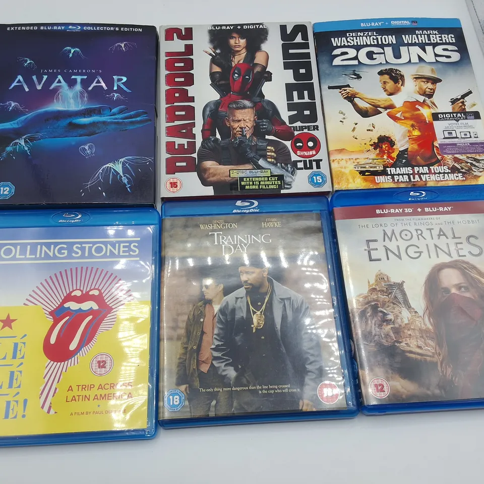 LOT OF 18 ASSORTED BLUE-RAYS AND DVDS TO INCLUDE AVATAR, AMERICAN NINJA BOX SET AND MAN OF STEEL