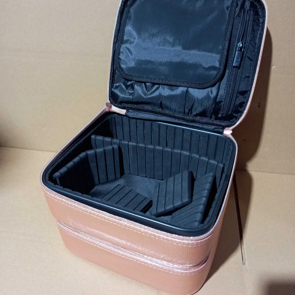 OUTLET TILI MAKE-UP ORGANISER TWO TIER VANITY CASE