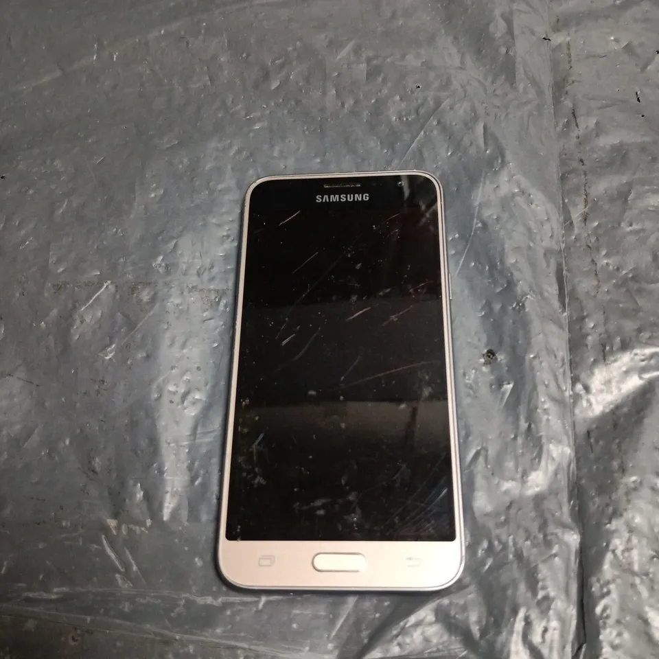 SAMSUNG GALAXY SMARTPHONE – BLACK/SILVER