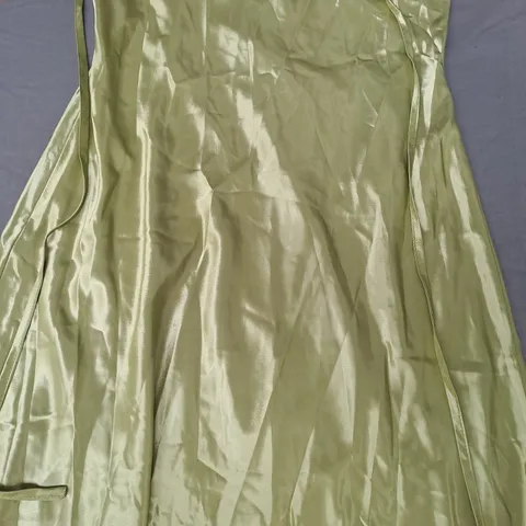 CIDER DRESS IN SATIN GREEN SIZE MEDIUM