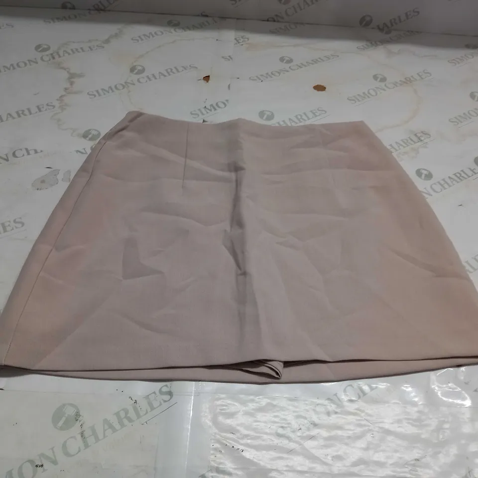 ABERCROMBIE AND FITCH BIEGE SKIRT SIZE M