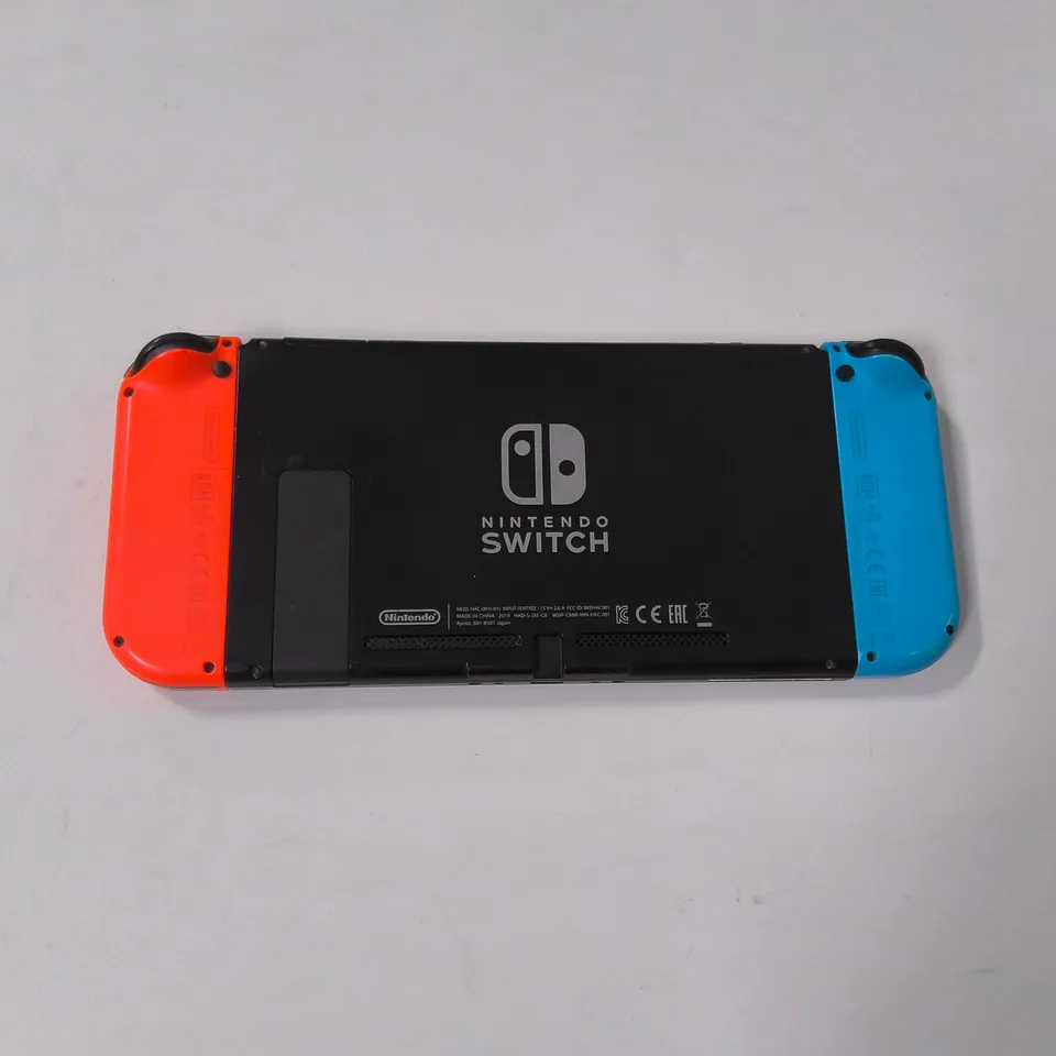 UNBOXED NINTENDO SWITCH HAC-001(-01) HANDHELD GAMING CONSOLE