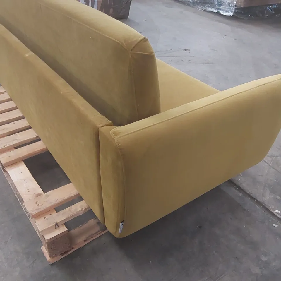 TEDDY SOFA 3 SEATER IN VELVET YELLOW