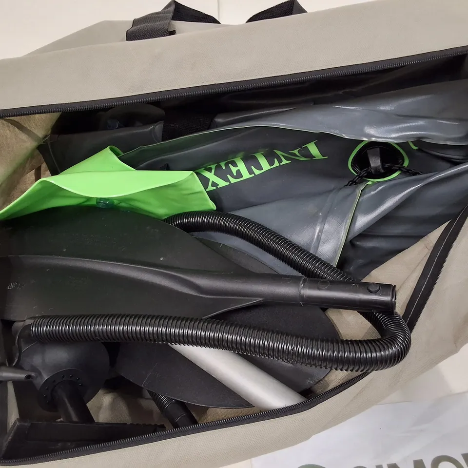 INTEX CHALLENGER KAYAK, MAN INFLATABLE CANOE WITH ALUMINUM OARS AND HAND PUMP