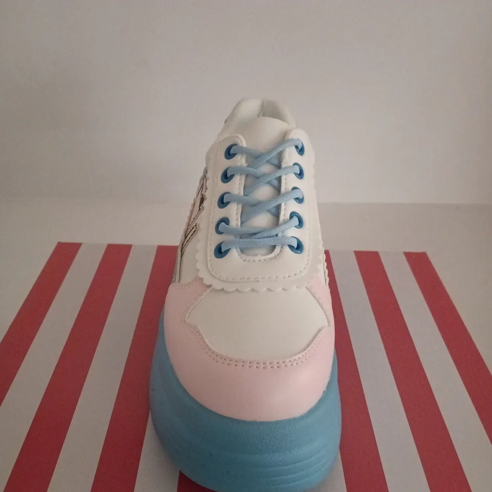 BOXED PAIR OF KETNIPZ X KOI BEAN SAYS HI TRAINERS - BLUE - SIZE 6