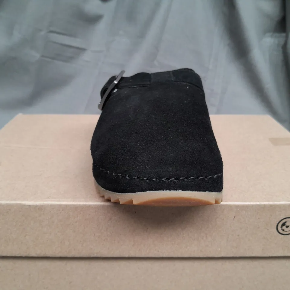 BOXED CLARKS BROOKLEIGH MULE BLACK SUEDE - UK 5 