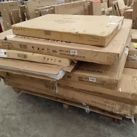 PALLET OF ASSORTED DUSK INCOMPLETE BED PARTS AND PIECES 