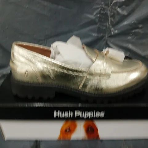 BOXED PAIR OF HUSH PUPPIES GINNY LOAFER - UK SIZE 5