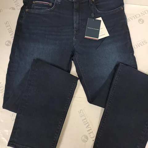 TOMMY HILFIGER BLEECKER SLIM FIT JEANS - 32X32