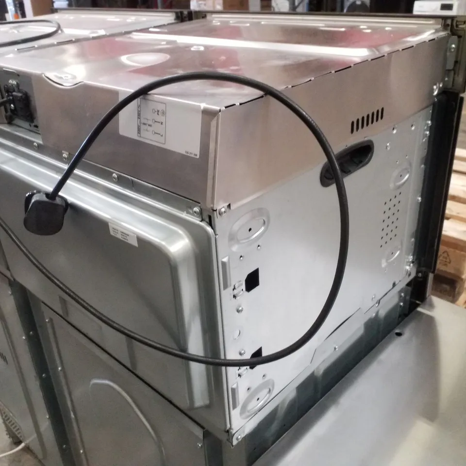 AEG KME525800M BUILT IN MICROWAVE WITH GRILL