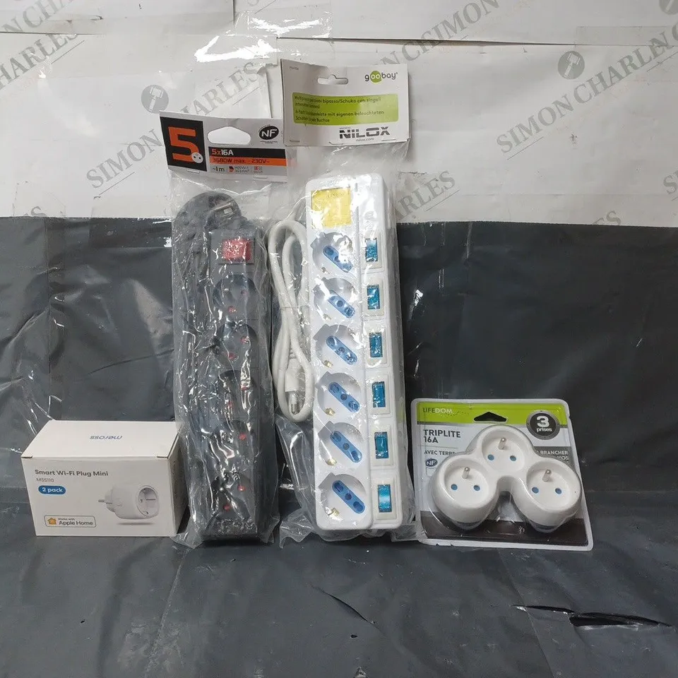 BOX OF APPROX 30 ASSORTED ITEMS TO INCLUDE - LIFEDOM TRIPLITE 16A , NF 5X16A 1M EXTENSION LEAD , SMART WIFI MINI PLUG ETC