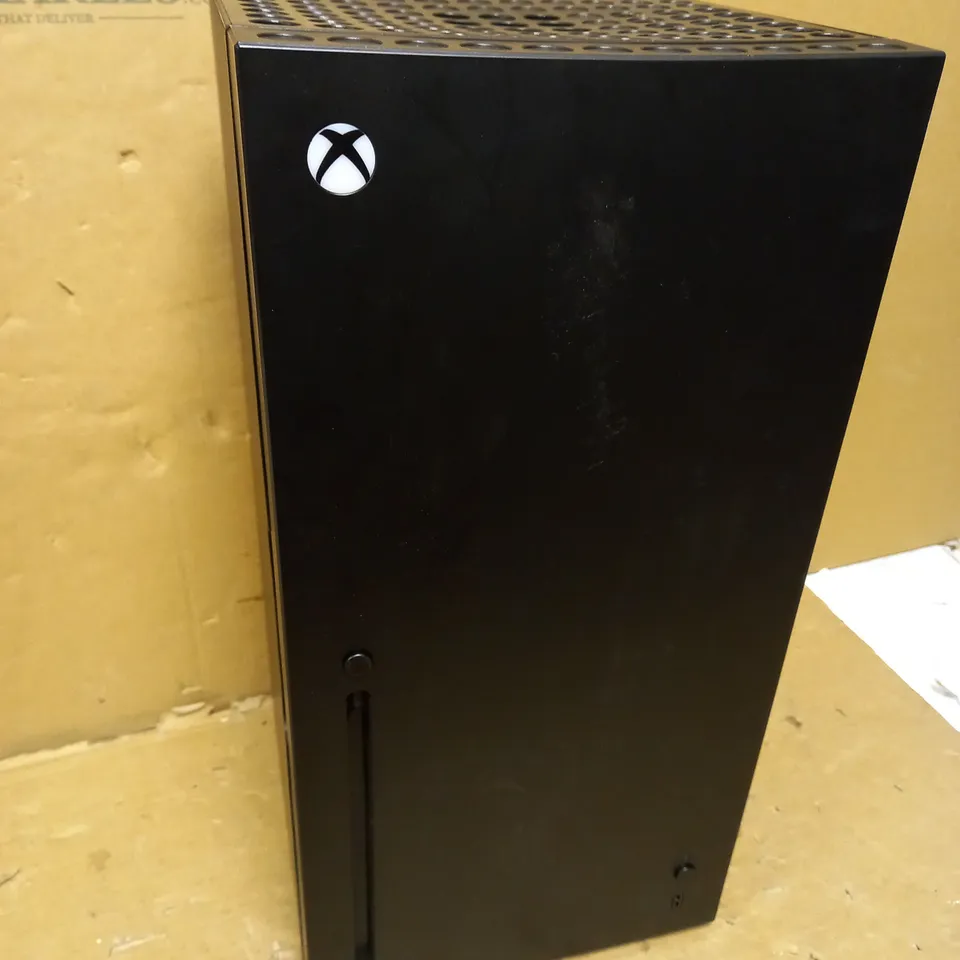 XBOX SERIES X REPLICA MINI FRIDGE THERMOELECTRIC COOLER 1.5:1