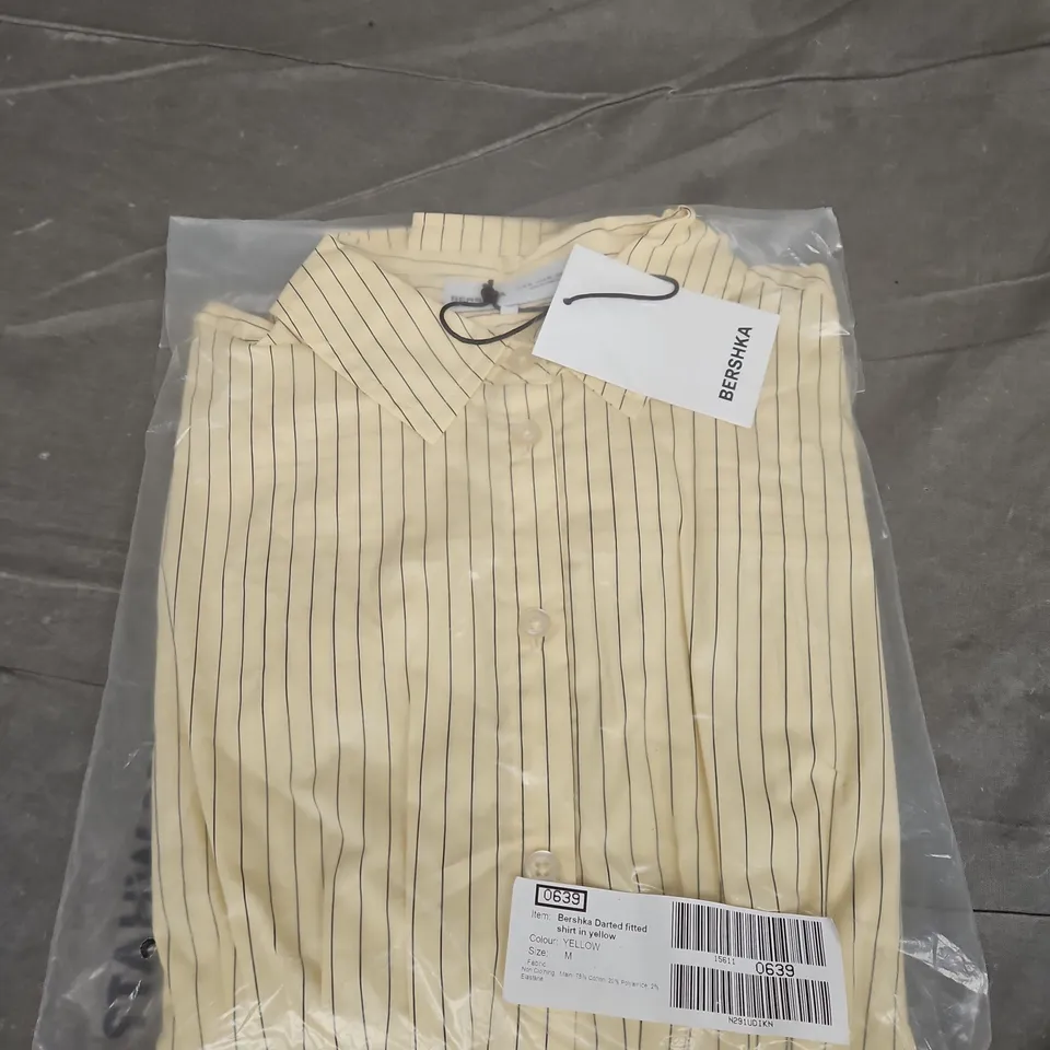 BERSHKA DARTED FITTED SHIRT – YELLOW WITH PINSTRIPES, SIZE M