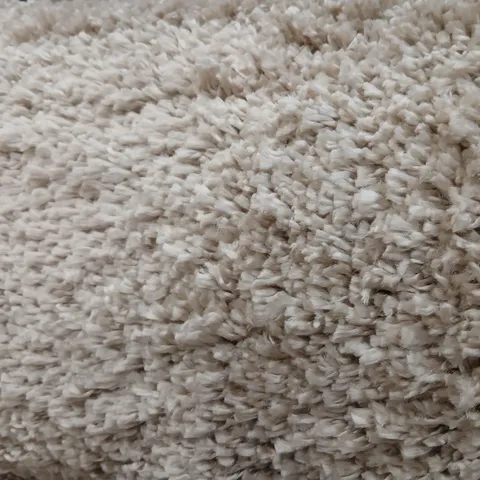 LARGE GREY SHAGGY RUG