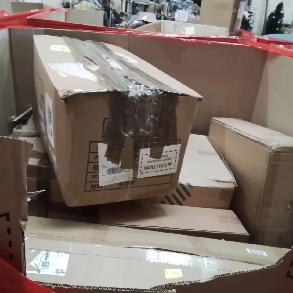 PALLET OF ASSORTED HOUSEHOLD GOODS AND PRODUCTS TO INCLUDE;CHILDREN CAR SEAT,CRUTCHES,BICYCLE STAND