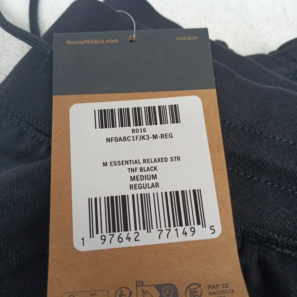 THE NORTH FACE MEN'S ESSENTIAL RELAXED STRAIGHT TROUSERS – BLACK, UK MEDIUM
