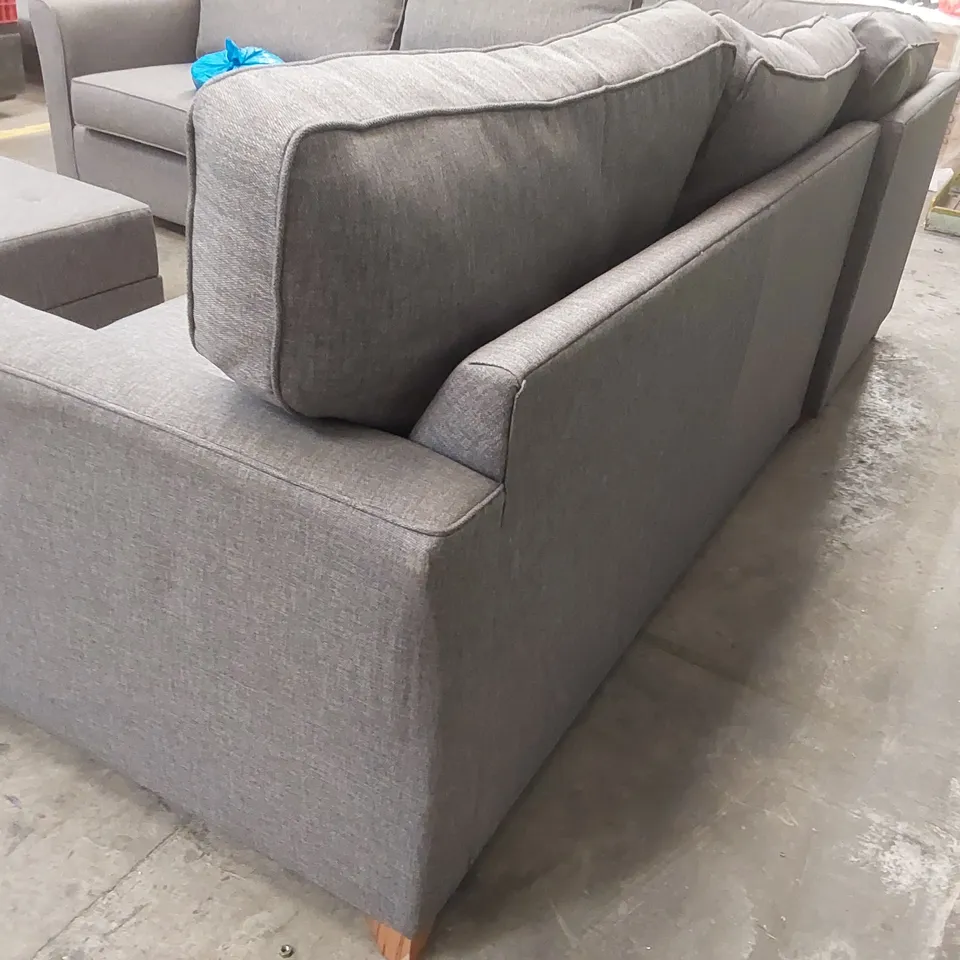 QUALITY DESIGNER LARGE GREY FABRIC UPHOLSTERED CORNER SOFA BED WITH FOOTSTOOL