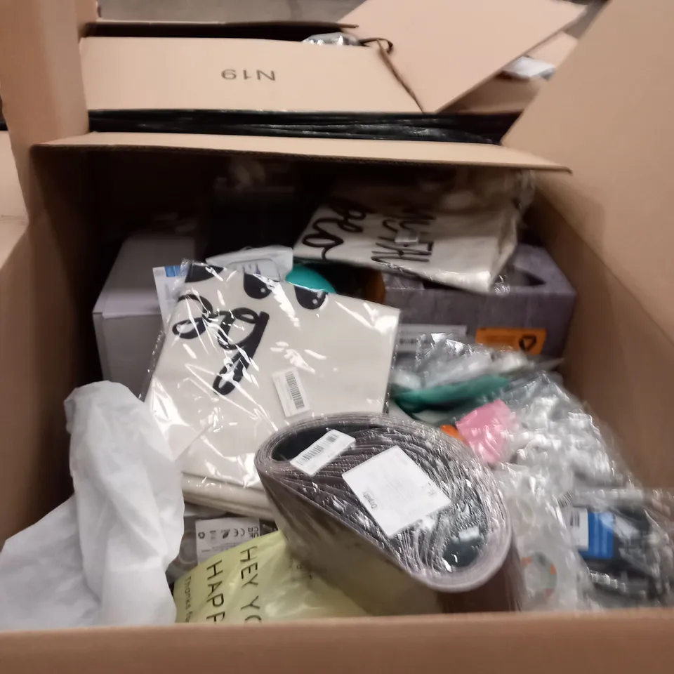 PALLET OF ASSORTED PRODUCTS TO INCLUDE;